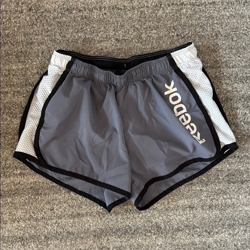 🚫SOLD🚫 Reebok Women's Gray Running Shorts